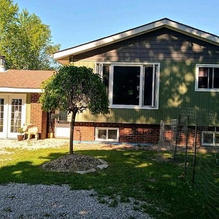 Family Friendly Cottage ☆Walking Distance To Beach Лайънс Хед Екстериор снимка