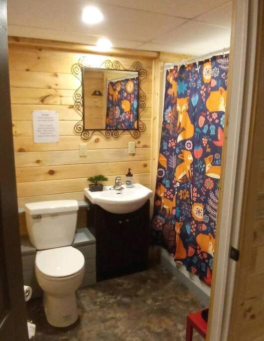 Family Friendly Cottage ☆Walking Distance To Beach Лайънс Хед Екстериор снимка